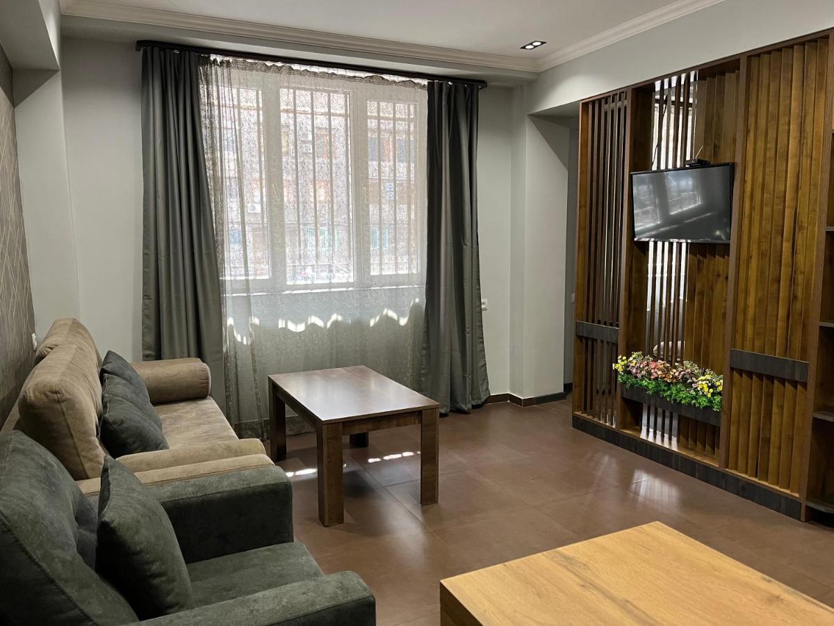 One Central Apartment Ереван Экстерьер фото
